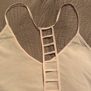 🍋 Lululemon Breezy Singlet